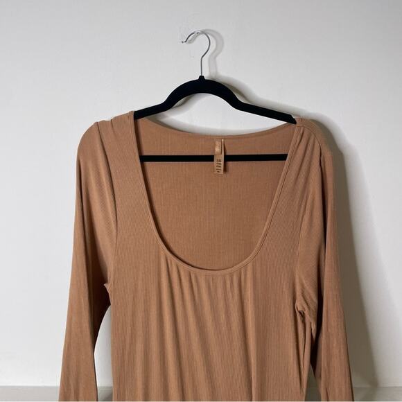 Skims Long Sleeve Soft Lounge Maxi Dress Size 2XL - Picture 5 of 8
